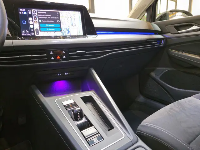 Volkswagen Golf 1.4 eHybrid Style 2020 Hybride Benzine 25