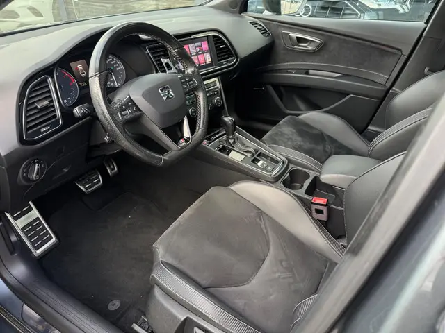 SEAT Leon 2.0 TSI CUPRA 300 Pano. camera 2017 Benzine 18