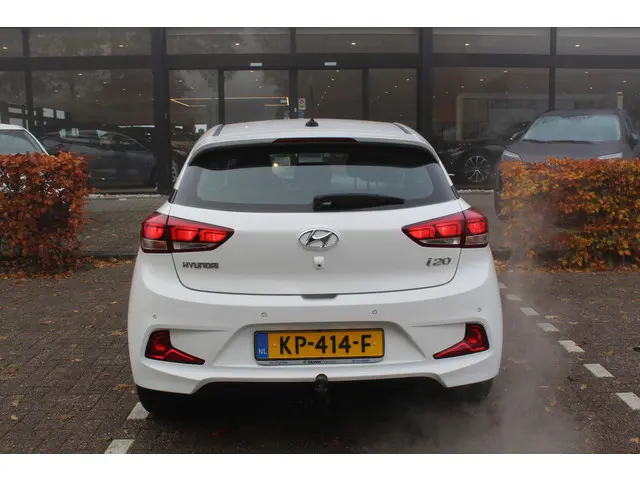 Hyundai i20 Coupé 1.0 T-GDI Comfort 2016 Benzine 9