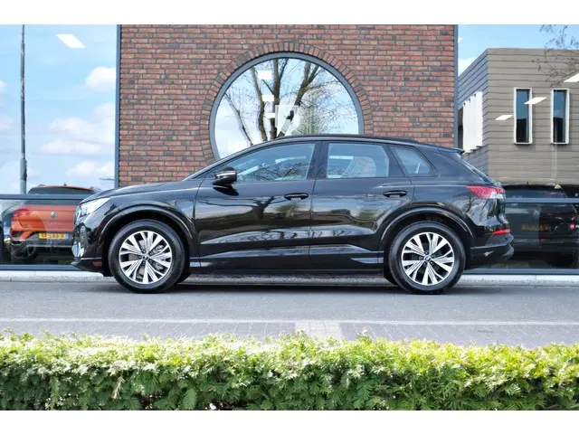 Audi Q4 e-tron 45 Edition 82 kWh 2024 Elektrisch 5