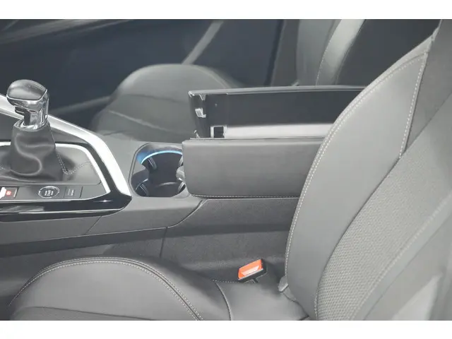 Peugeot 5008 PureTech 130 GT 2024 Benzine 52