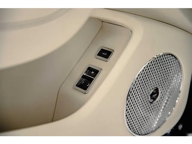 Bentley Flying Spur SPEED 6.0 W12 2023 Benzine 35