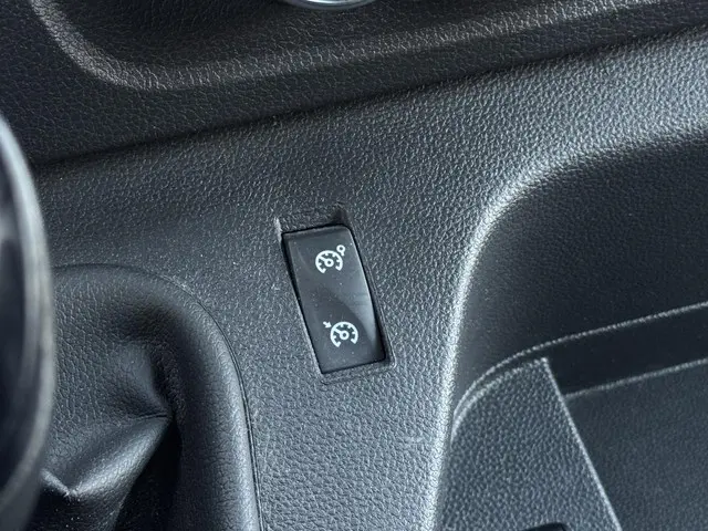 Nissan NV400 2.3 dCi L2H1 Acenta 2021 Diesel 17