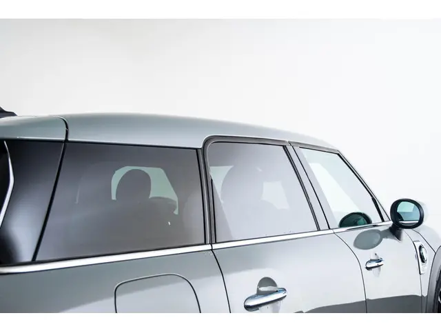 MINI Countryman Cooper SE ALL4 2022 Hybride Benzine 28