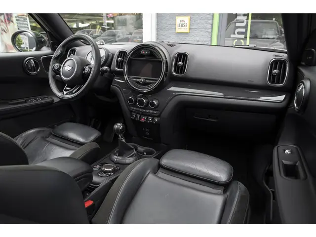 MINI Countryman 1.5 Cooper Chili 2017 Benzine 19