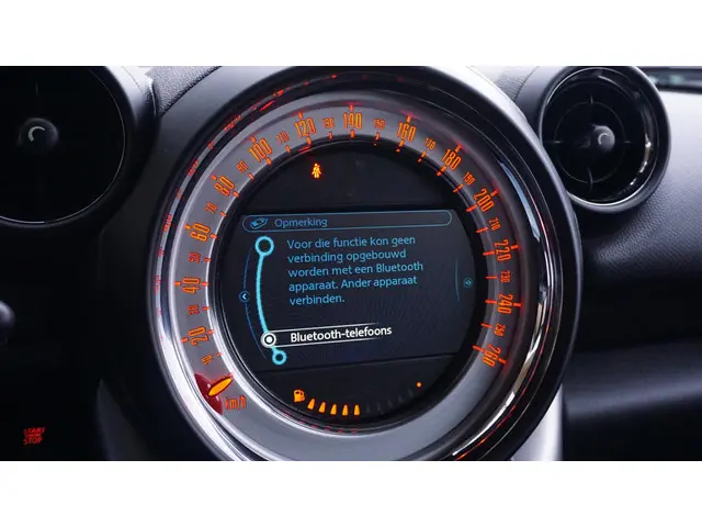 MINI Countryman 1.6 122pk Knockout Edition 2014 Benzine 14