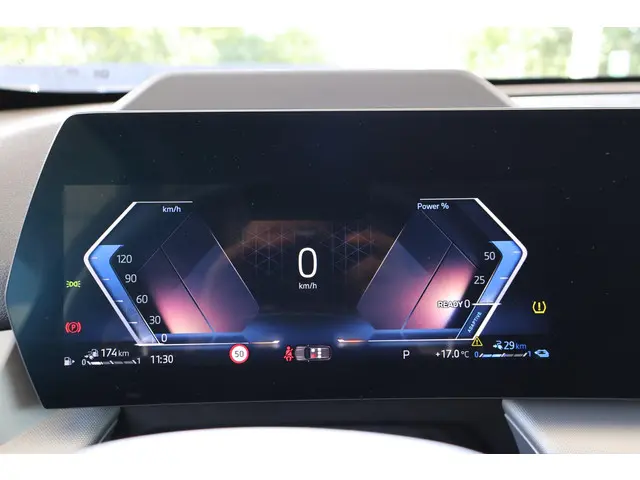 BMW X1 xDrive30e 2024 Hybride Benzine 14