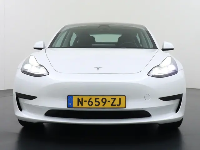 Tesla Model 3 3