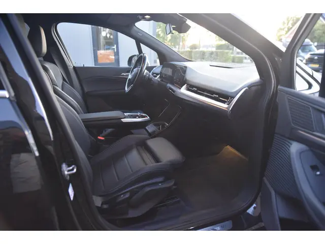 BMW 2 Serie Active Tourer 218i 2022 Benzine 30
