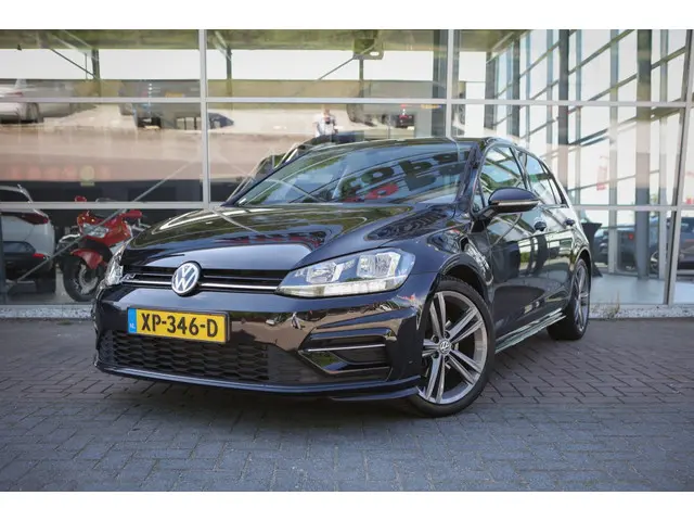 Volkswagen Golf 1.4 TSI | R-line 2017 Benzine