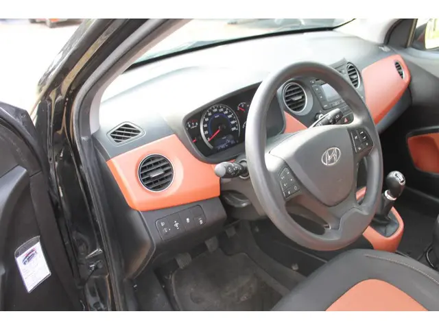 Hyundai i10 1.0i i-Motion Comfort 2016 Benzine 11