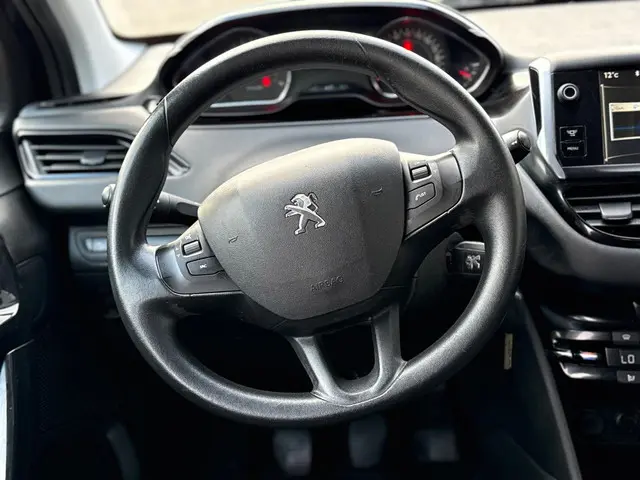Peugeot 208 1.2 VTi Envy | airco | navi 2014 Benzine 11