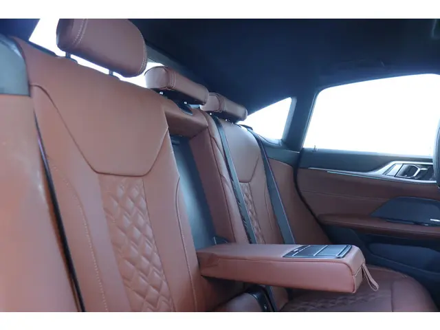 BMW i4 eDrive40 High Executive 2024 Elektrisch 15