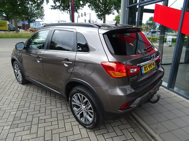 Mitsubishi ASX 1.6 Cleartec Connect Pro 2018 Benzine 8