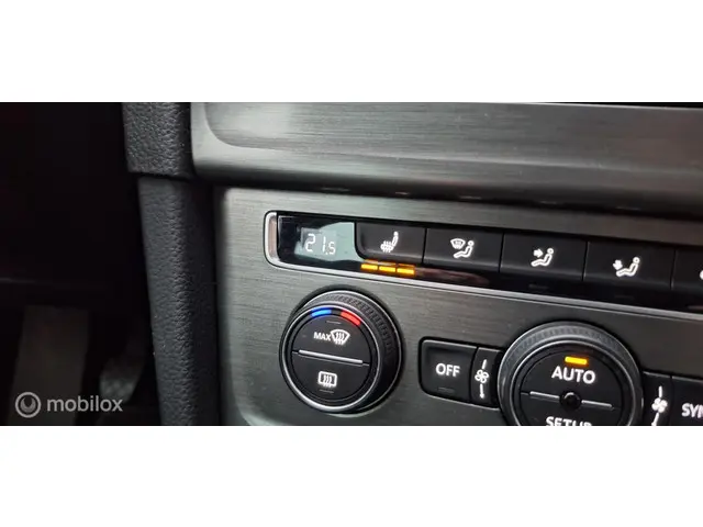 Volkswagen Golf 1.4 TSI,Led,Stoelverw. 2013 Benzine 10