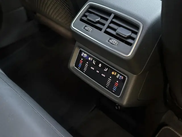 Audi e-tron S quattro 95 kWh 2021 Elektrisch 64