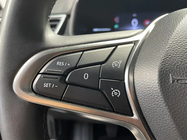 Renault Clio 1.0 TCe 90 GPF evolution 2024 Benzine 19