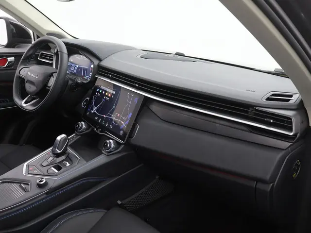 Lynk & Co 01 1.5 PHEV 262PK BLACKLINE 2022 Hybride Benzine 25