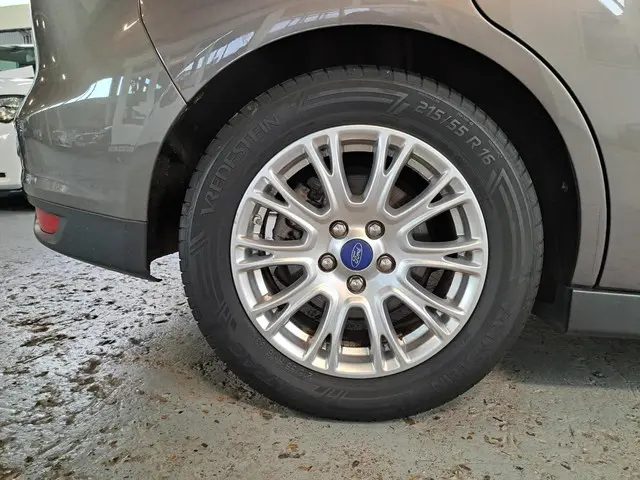 Ford C-MAX 1.0 Titanium 2014 Benzine 10