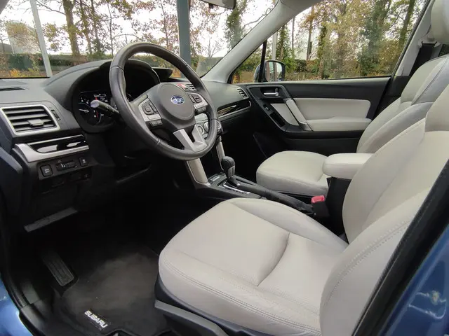 Subaru Forester 2.0 Luxury 2018 Benzine 22