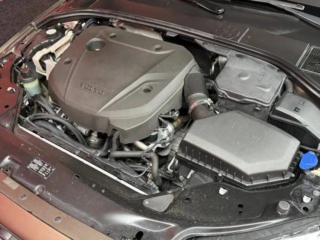 Volvo V70 2.0 D4 Summum 2015 Diesel 12