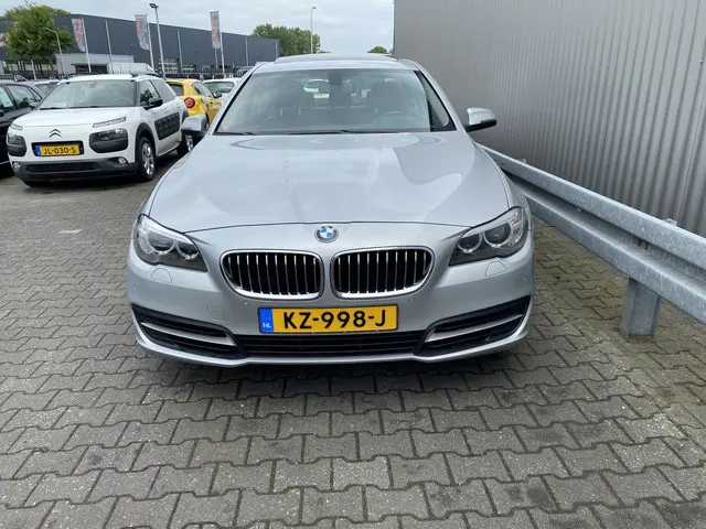 BMW 5 Serie 520i High Executive 2015 Benzine 7