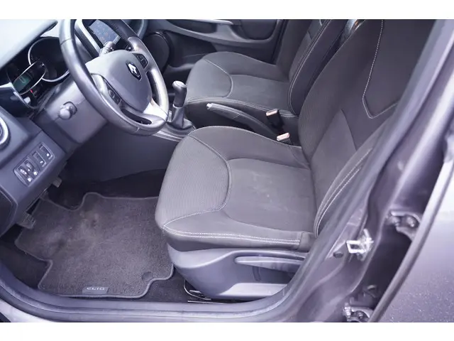 Renault Clio Estate 0.9 TCe Night&Day 2015 Benzine 26