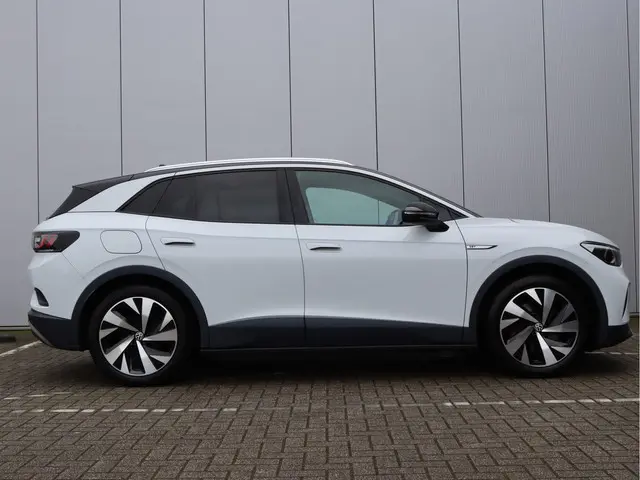Volkswagen ID.4 First 77 kWh 2020 Elektrisch 24