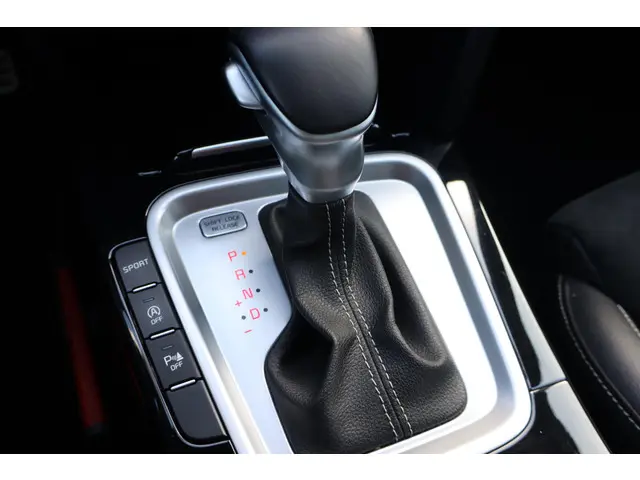 Kia ProCeed 1.5 T-GDI GT-PlusLine 2021 Benzine 38