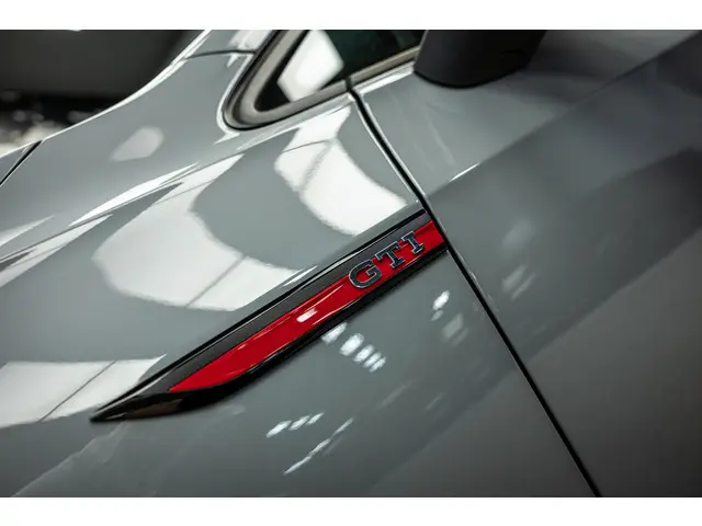 Volkswagen Golf 2.0 TSI GTI 2024 Benzine 8