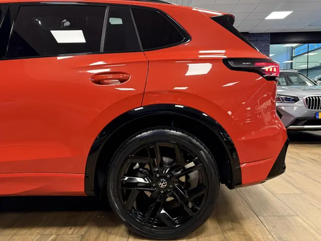 Volkswagen Tiguan 1.5 eTSI R-Line Edition 2024 Benzine 10