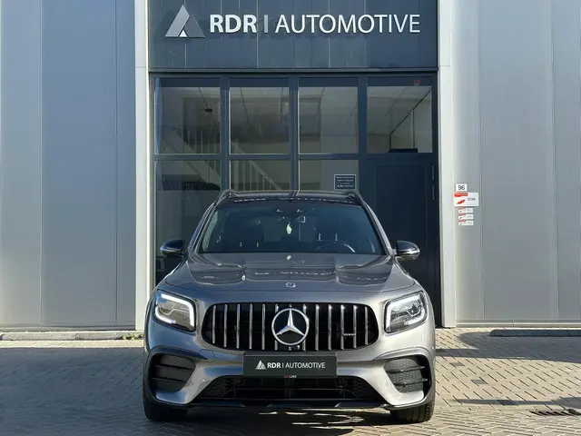Mercedes-Benz GLB AMG 35 4MATIC 2022 Benzine 8