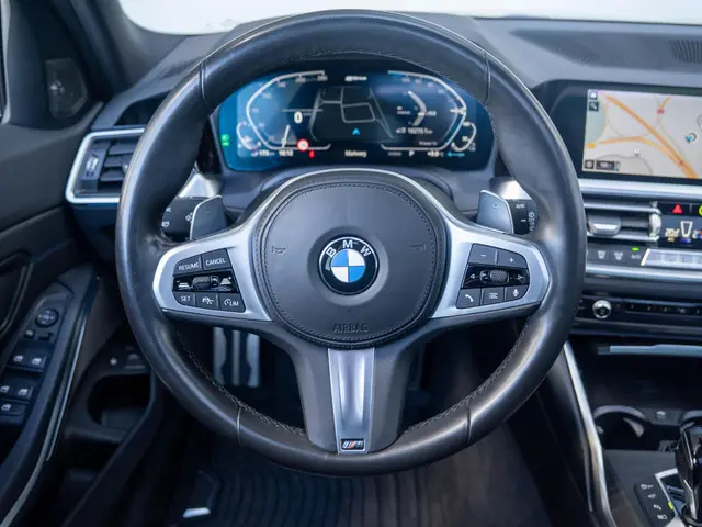 BMW 3 Serie Touring 330e 2021 Hybride Benzine 7