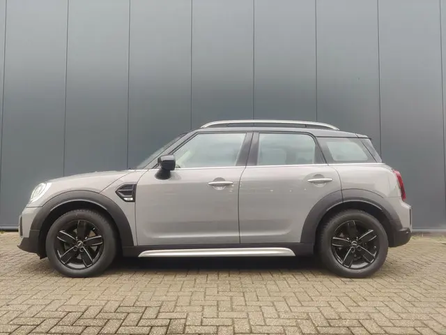 MINI Countryman 3