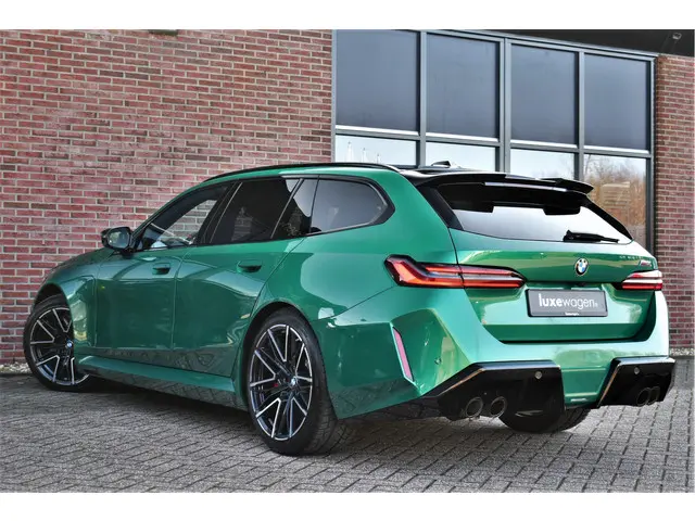 BMW M5 5-serie Touring 2024 Hybride Benzine 20