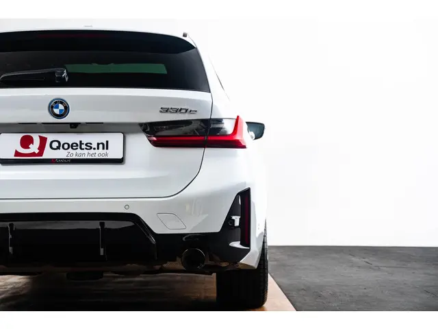 BMW 3 Serie Touring 330e xDrive 2023 Hybride Benzine 34