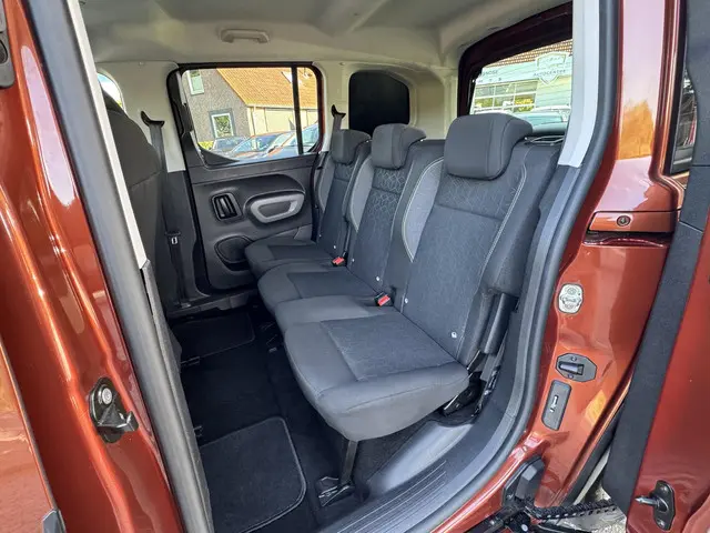 Peugeot Rifter 1.2 Puretech Active 2020 Benzine 22