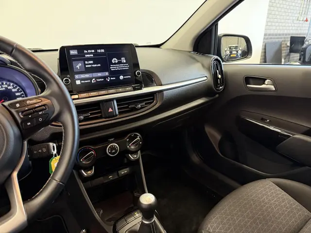 Kia Picanto 1.0 DPi DynamicLine 2023 Benzine 39