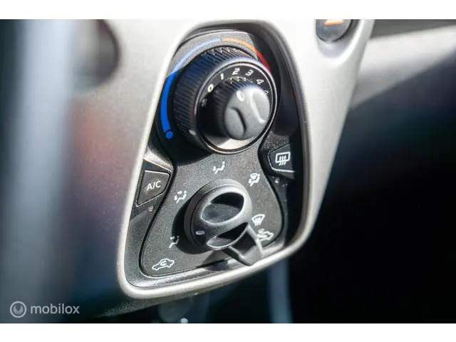 Peugeot 108 1.0 e-VTi Active 2018 Benzine 11