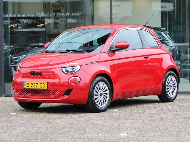 Fiat 500e RED 24 kWh 2023 Elektrisch 5