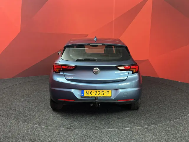 Opel Astra 1.4 Online Edition 2017 Benzine 13