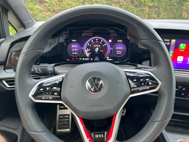 Volkswagen Golf 2.0 TSI GTI Perfomance 2021 Benzine 20