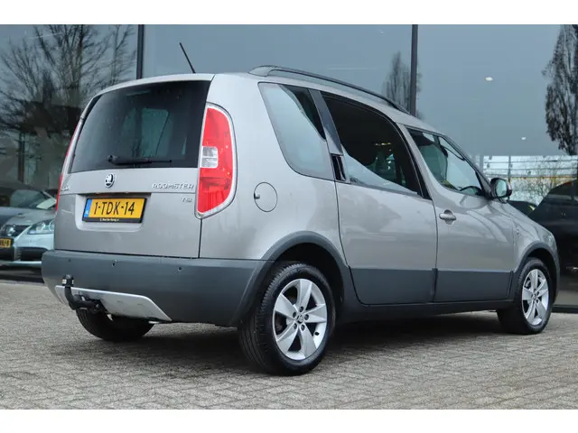 Škoda Roomster 2