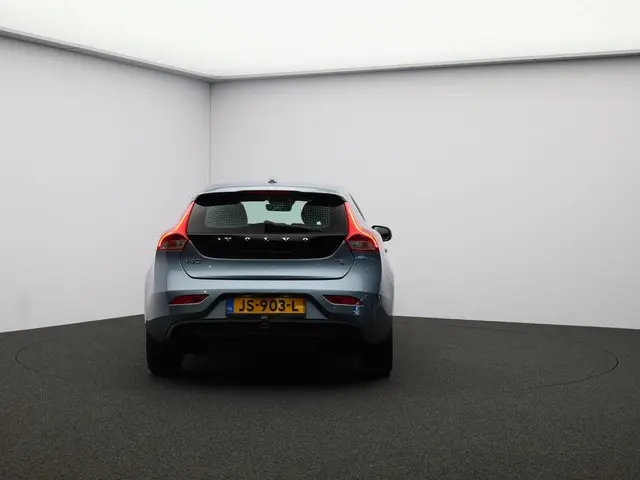Volvo V40 2.0 T2 Nordic+ 2016 Benzine 19