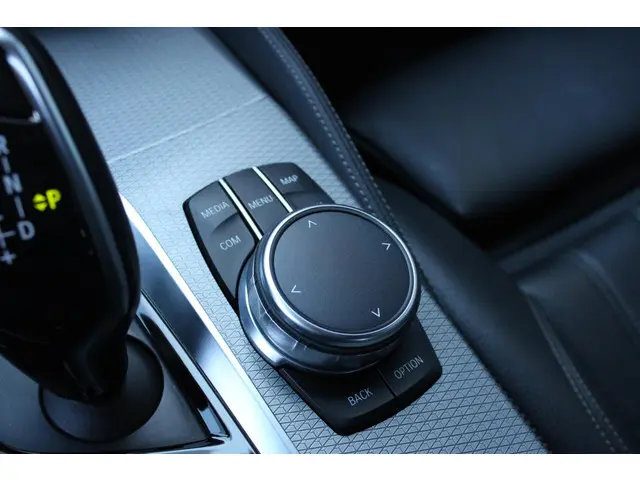 BMW 5 Serie 520d EDE High Executive 2017 Diesel 6