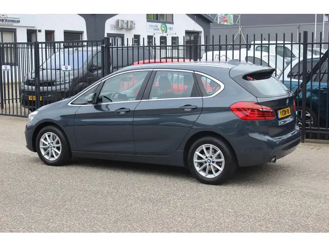 BMW 2 Serie Active Tourer 218i Executive 2014 Benzine 2