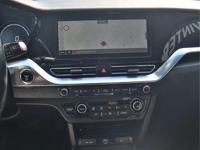Kia e-Niro ExecutiveLine 64 kWh 2020 Elektrisch 18