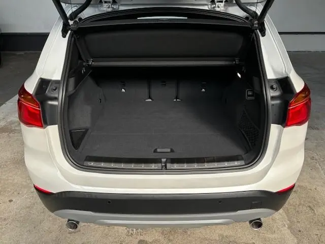 BMW X1 xDrive20i High Executive 2017 Benzine 31