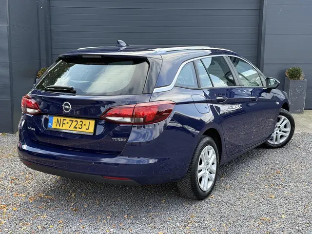 Opel Astra Sports Tourer 1.4 Business+ 2017 Benzine 4