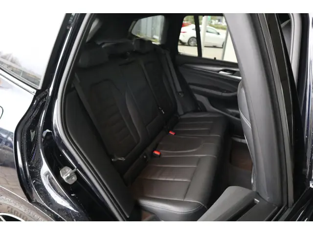 BMW X3 xDrive30e 2023 Hybride Benzine 18